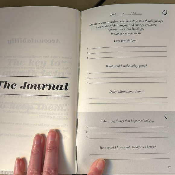 📚5 for $10 - The Five-Minute Journal - Picture 3 of 3